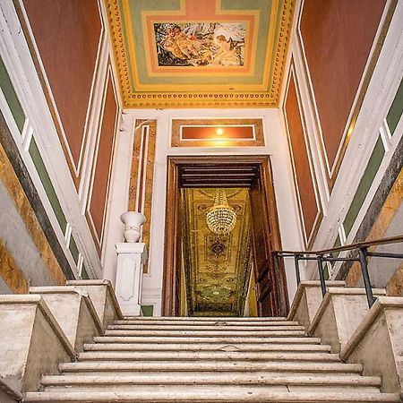 Mini-Hotel In The Very Heart Of Odessa Exteriér fotografie
