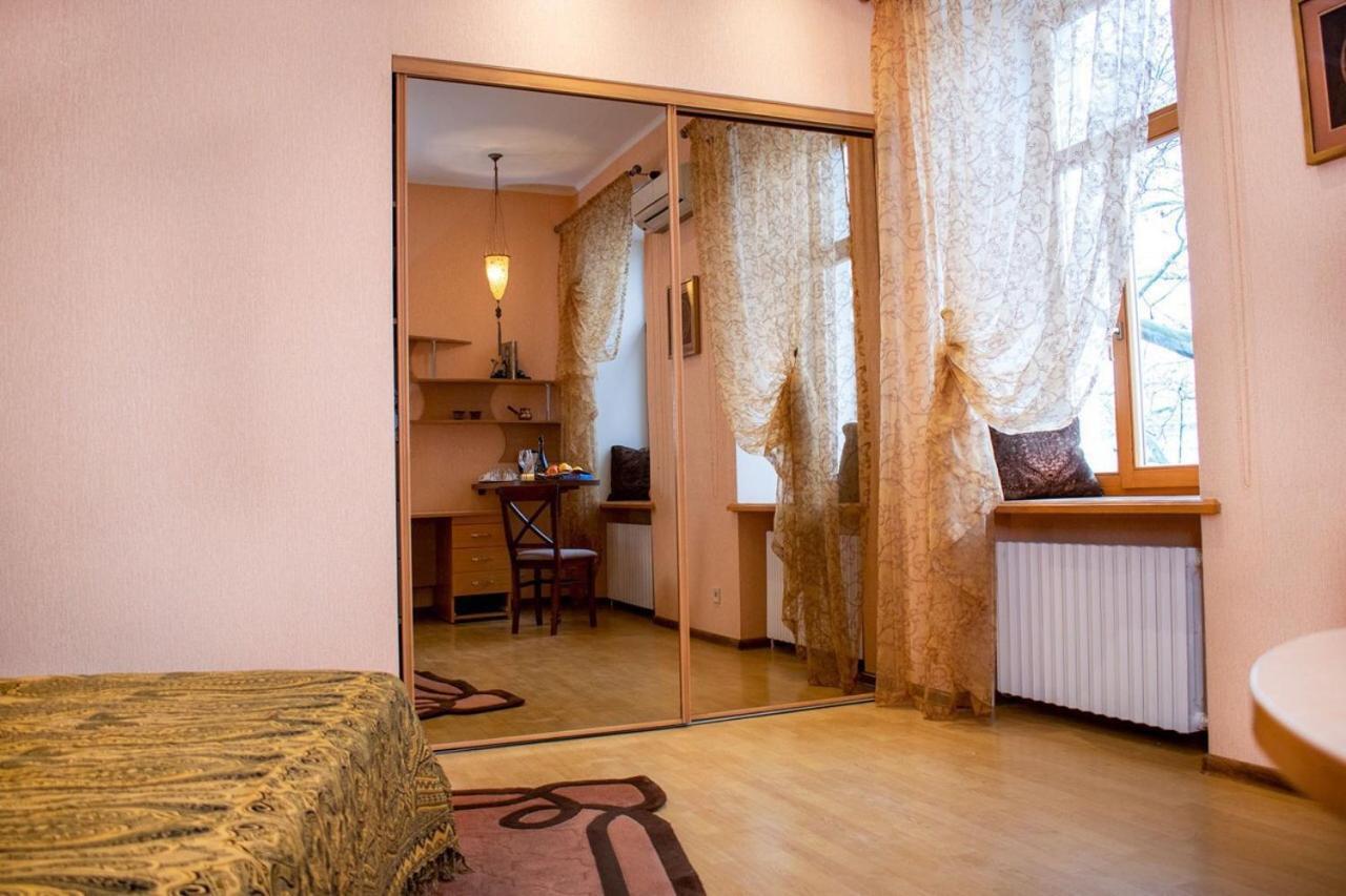 Mini-Hotel In The Very Heart Of Odessa Exteriér fotografie